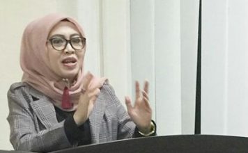 Anggota DPRD Sulbar, Membahas Rancangan Ramperda di Rapat Paripurna