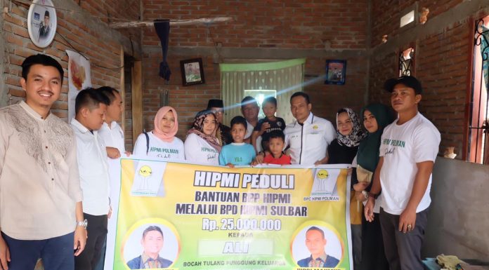BPP HIPMI Pusat,”Menyerahkan Bantuan Tunai Kepada Warga Polewali Mandar.