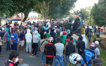 Aliansi Petani Polman, Gelar Aksi Penolakan IPA PDAM di Depan Kantor Bupati Polman