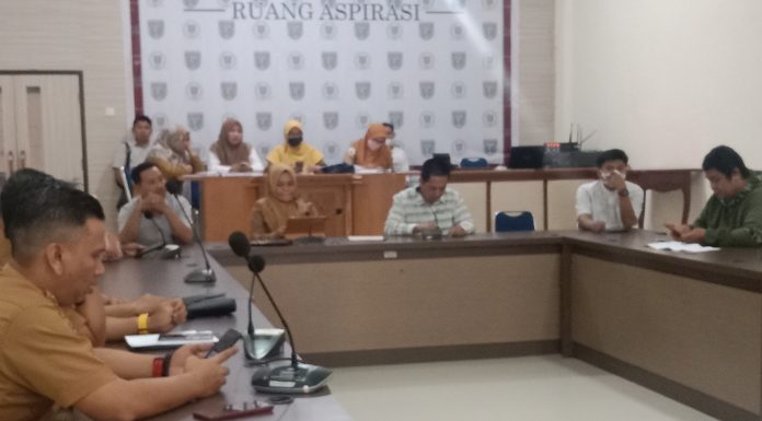 PJ Bupati Polman Tidak Hadir RDP Ditunda