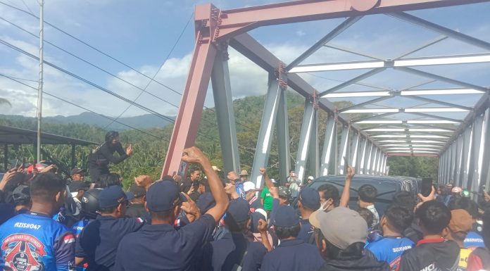 Personil Polres Polman Monitoring Dan Pengamanan Penjemputan Balon Gubernur Dan Wakil Gubernur PHS-ENNY
