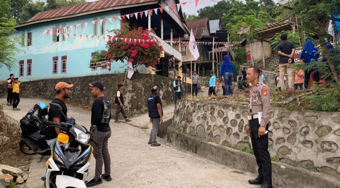 Personil Polres Polman Laksanakan Pengamanan Kampanye Pertemuan Terbatas Paslon Nomor Urut 2