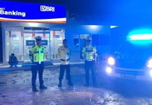 Sat Lantas Polres Polman Laksanakan Blue Light Patrol di Malam Hari