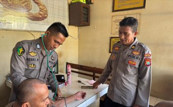 Seksi Dokkes Polres Polman Laksanakan Pemeriksaan Kesehatan Kepada Tahanan
