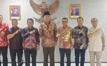 Bupati Polewali Mandar Samsul Mahmud Audience Dengan Menteri Transmigrasi , Sinkronisasi Perencanaan Pembangunan dan Pengembangan Kawasan Transmigrasi di Kecamatan Tutar