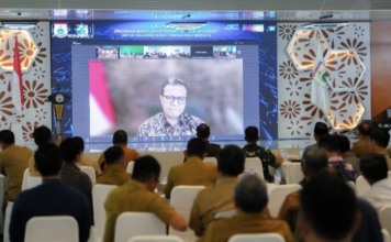 Wamen Komdigi Puji Gubernur SDK Visioner: Target 2026, Sulbar Bebas Blank Spot