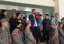 TERIMA AKSI DAMAI 27 TAHUN HARI REFORMASI, DPRD SULBAR RESPONS TUNTUTAN ALIANSI MAHASISWA DAN MASYARAKAT