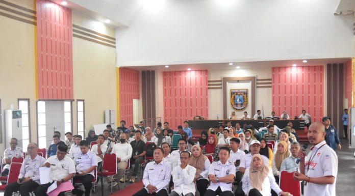 DLHK Polman Gelar Bimtek Peningkatan Kapasitas Petugas Kebersihan
