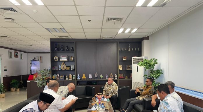 Wagub Sulbar Perkuat Sinergi dengan BNPB untuk Percepatan Pemulihan Pascabencana