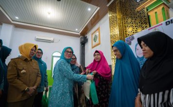 Sembako Gratis dari Istri Gubernur Sulbar: Harap Warga Tidak Lihat Jumlahnya