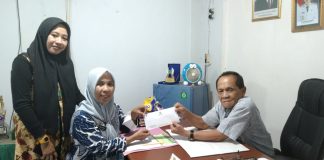 Dinsos Polman Salurkan Bantuan Biaya Hidup BAZNAS untuk PPKS Lumpuh di Desa Tamangalle