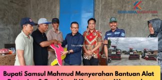 Bupati Polman Serahkan Tiga Unit Combine untuk Kelompok Tani di Wonomulyo