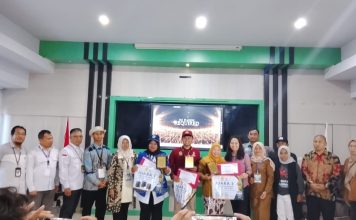 Perempuan Tangguh Asal Sambaliwali Harumkan Polman di PENAS XVII 2026, Inovasi Sedotan Daun Kelapa Masuk 6 Terbaik Nasional