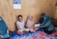 TP PKK Polewali Mandar Salurkan Bantuan untuk Armin, Korban Tersengat Listrik hingga Kehilangan Kedua Lengan