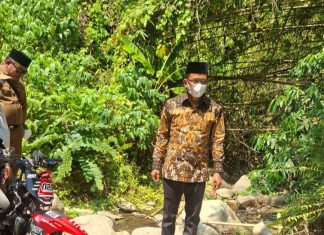 Menembus Medan Sulit, Bupati Polman Temui Langsung Masyarakat Desa Lenggo